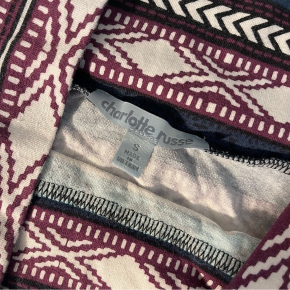 CHARLOTTE RUSSE Patterned Mini Skirt - Picture 2 of 4